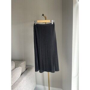 Aritzia Babaton Jude Pleated Skirt